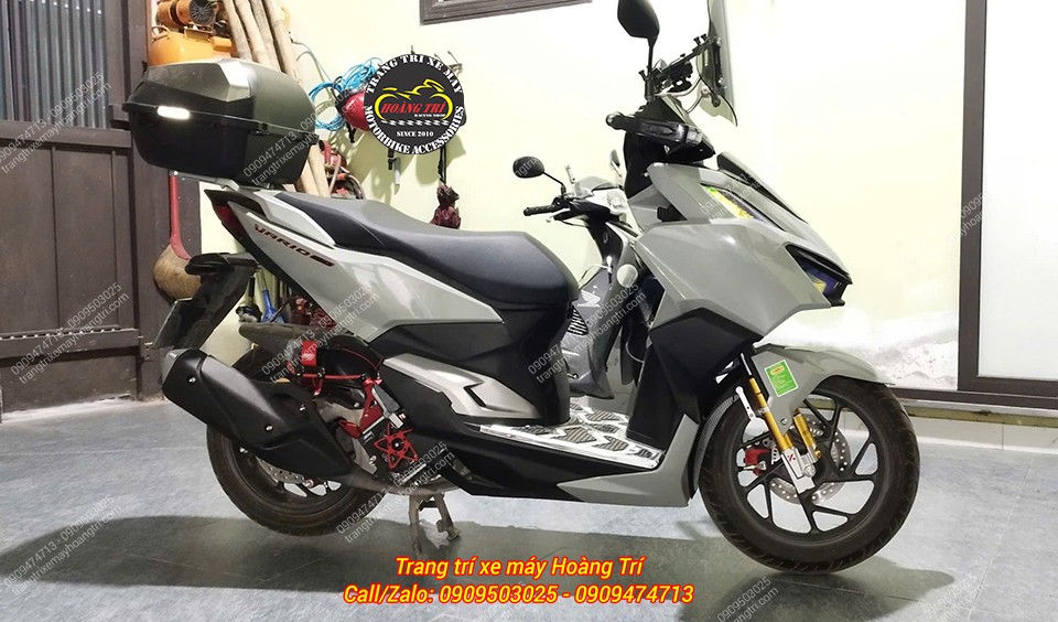 Vario 160 ABS hoàn thiện phuộc trước Kingham, tổng thể xe cao ráo, cứng cáp và cân đối hơn