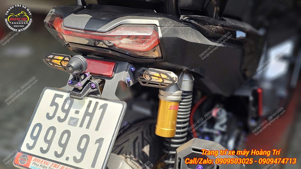 Không cản ánh sáng đèn xi nhan ADV, đảm bảo an toàn khi di chuyển