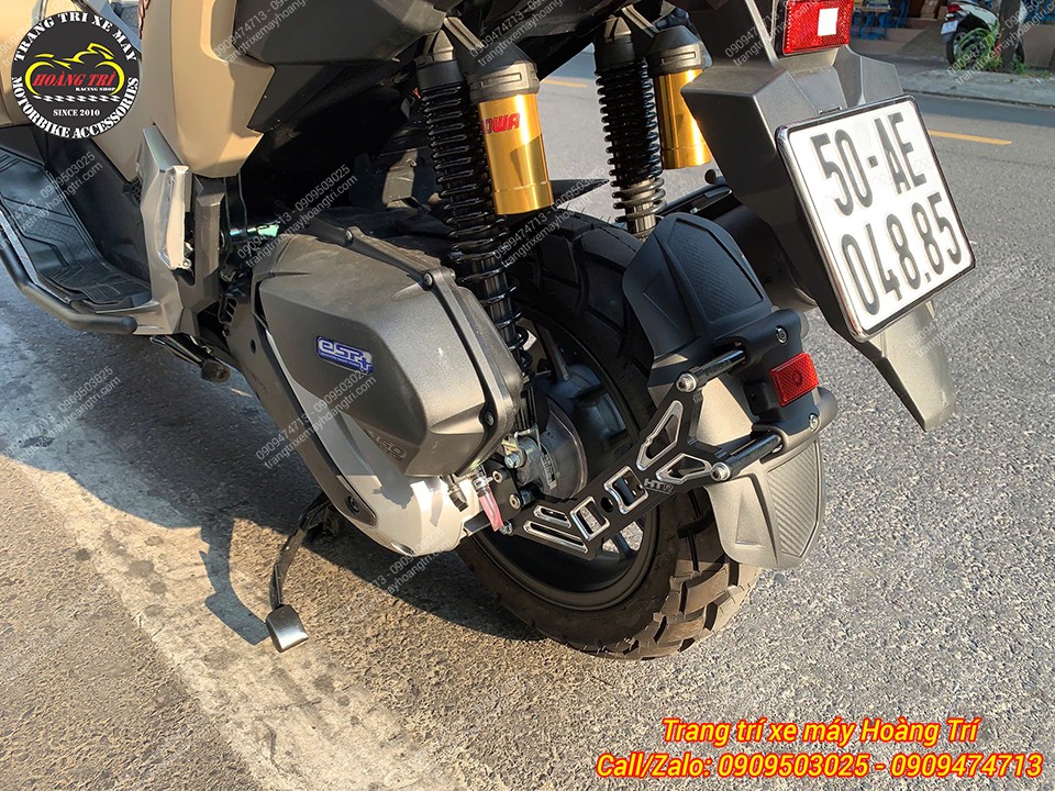 Góc tổng thể chắn bùn pát nhôm sau khi hoàn thiện giúp ADV 160 đẹp mắt hơn