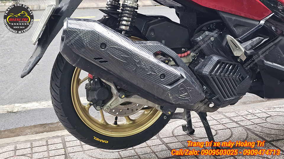 Anh khách cũng nâng cấp thêm phanh sau giúp chạy xe an toàn hơn