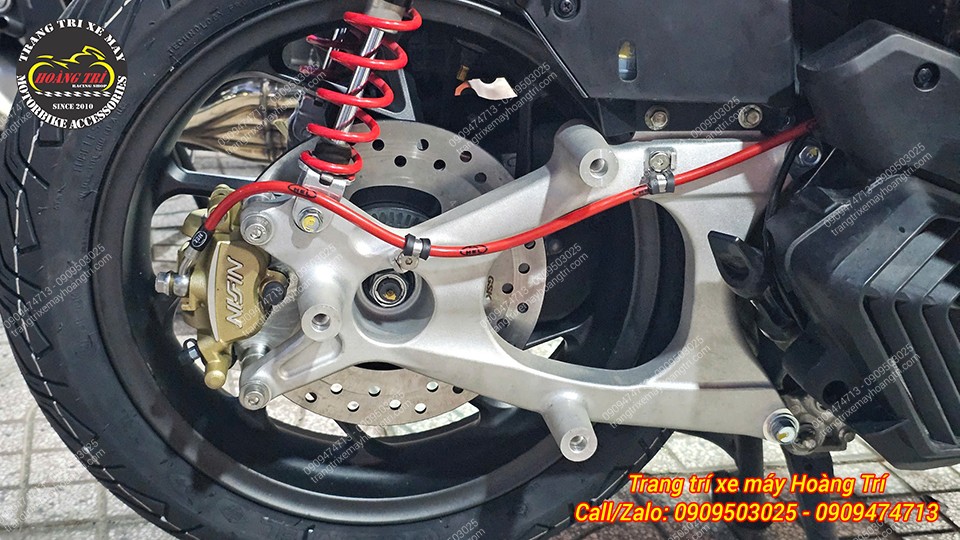 Đĩa sau được trang bị hoàn chỉnh giúp phanh hiệu quả hơn