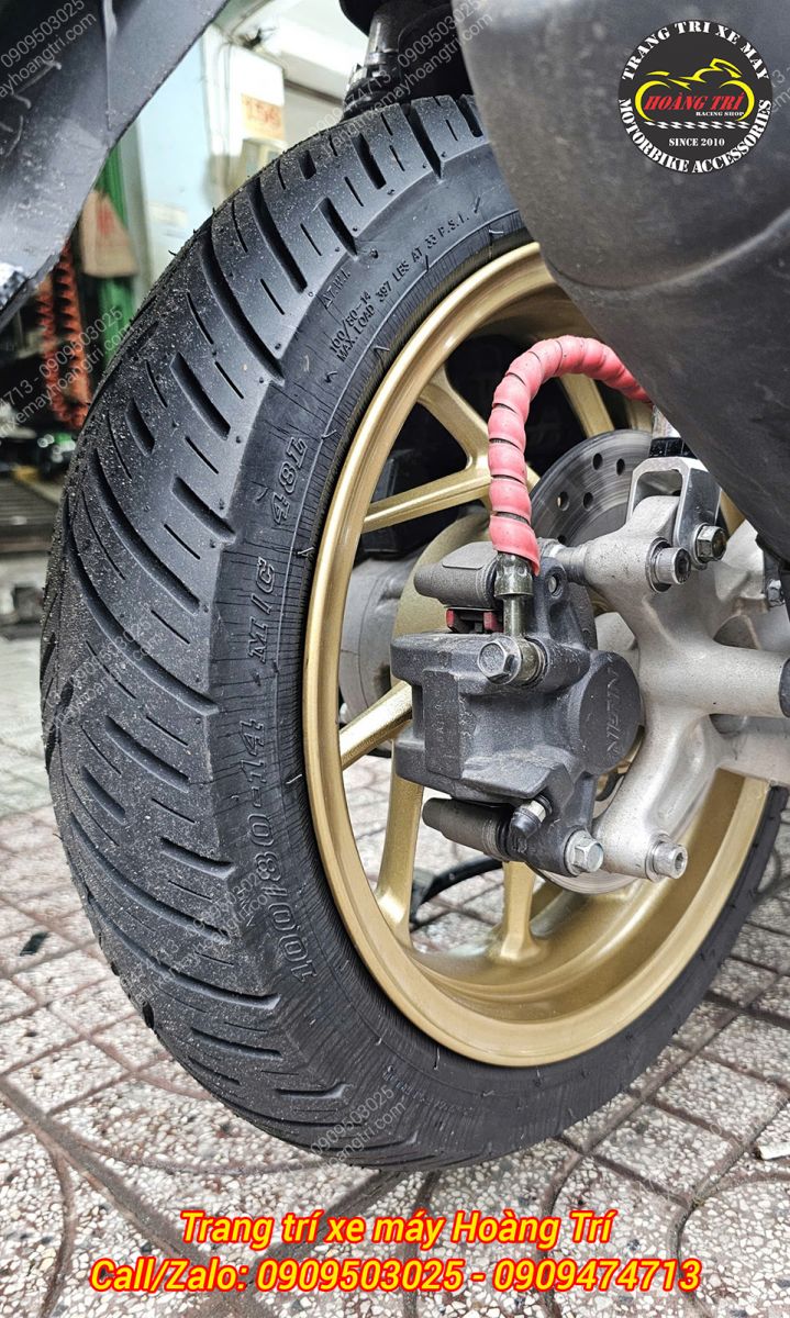 Thêm chiếc Airblade 125 phiên bản 2023 ghé shop nâng cấp mâm Vario 160