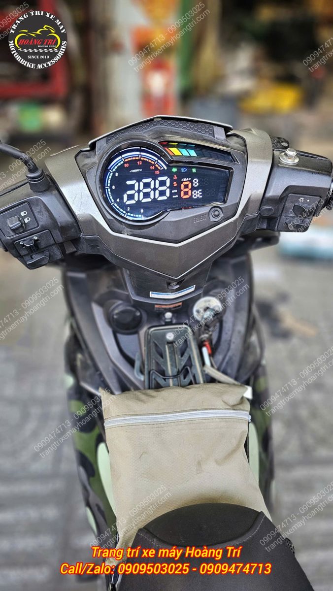 Có hiệu ứng chào khi bật khóa xe trông rất hiện đại và thu hút