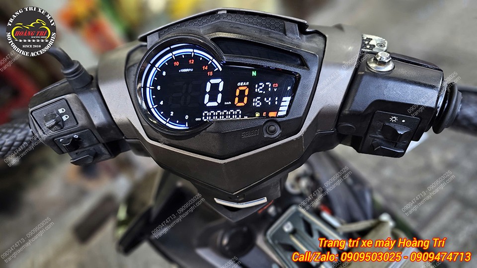 Sau khi đã chạy màn hình chào xong, các thông số sẽ hiển thị chi tiết