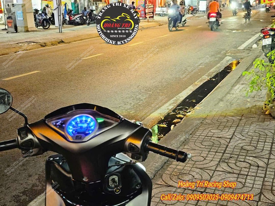 Test thử ánh sáng đèn pha cho xe để anh em dễ cảm nhận hơn