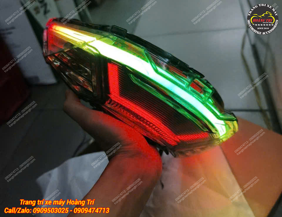 Yêu thích kiểu dáng đơn giản với dãy LED chạy ngang trông cực cuốn hút