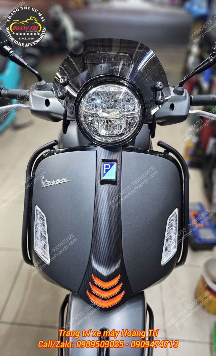 Kính chắn gió lắp cho xe Vespa GTS Super Sport 150 2026