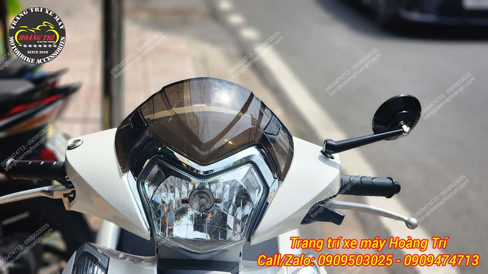 Lead 2025 thay đổi nhẹ với kính chắn gió HQ vừa được lắp thêm