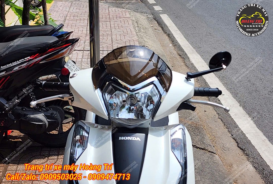 Tổng thể dàn đầu Lead 2025 với kính hậu và kính chắn gió HQ