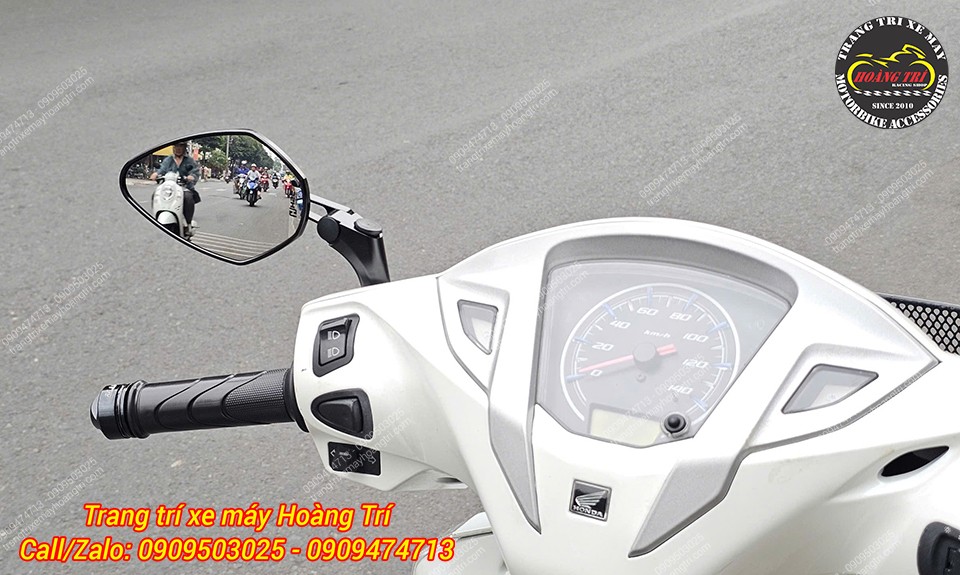 Kính hậu được khách lựa chọn nâng cấp cho xe