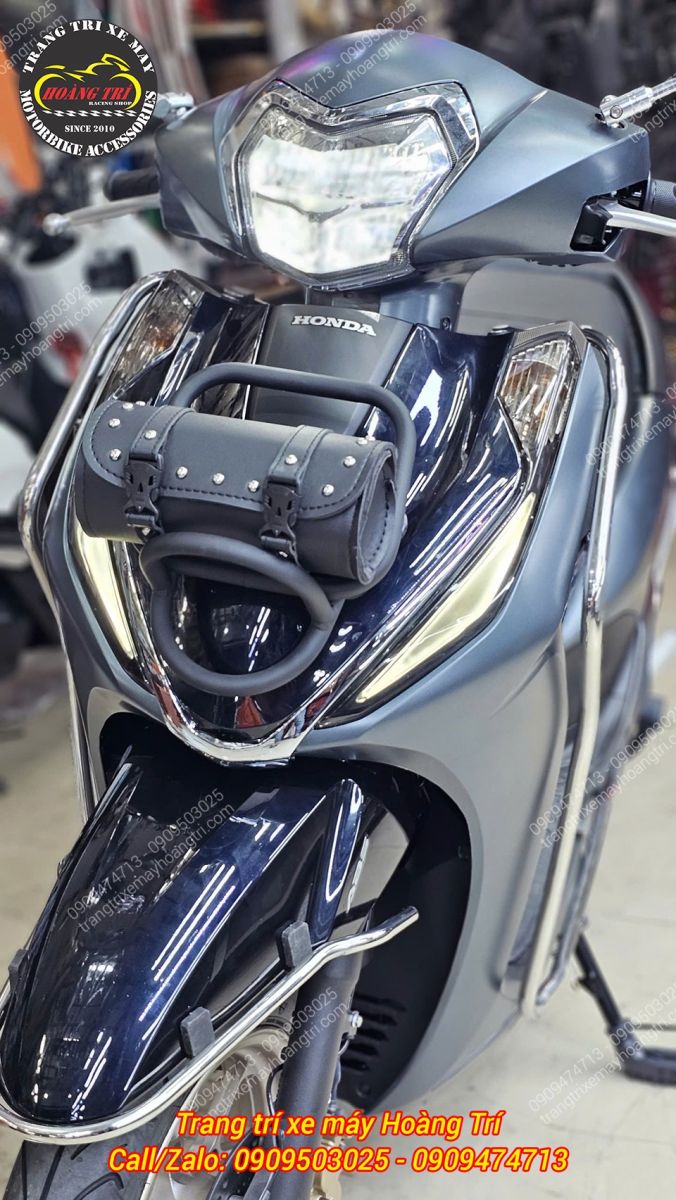 Thêm một xe Lead nâng cấp baga và túi treo đồ