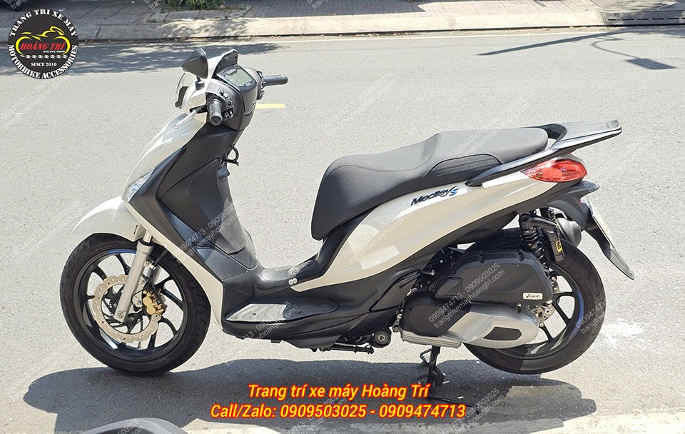 Anh em có thể đặt online hoặc ghé Hoàng Trí Shop để được hỗ trợ lắp đặt