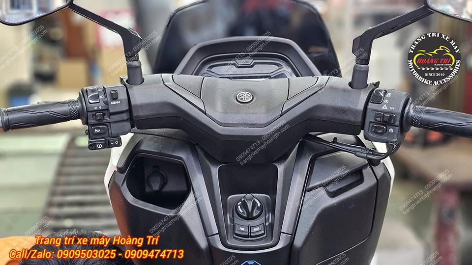Tổng thể tay lái sau khi nâng cấp công tắc tắt mở đèn Yamaha NMAX 155