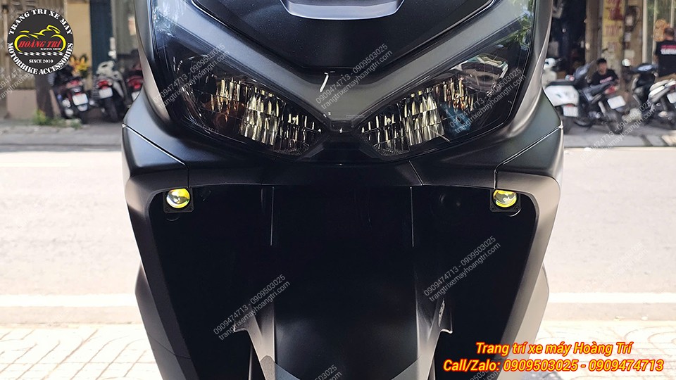 Cặp đèn Kenzo Z20 được lắp 2 bên phía dưới cụm đèn pha