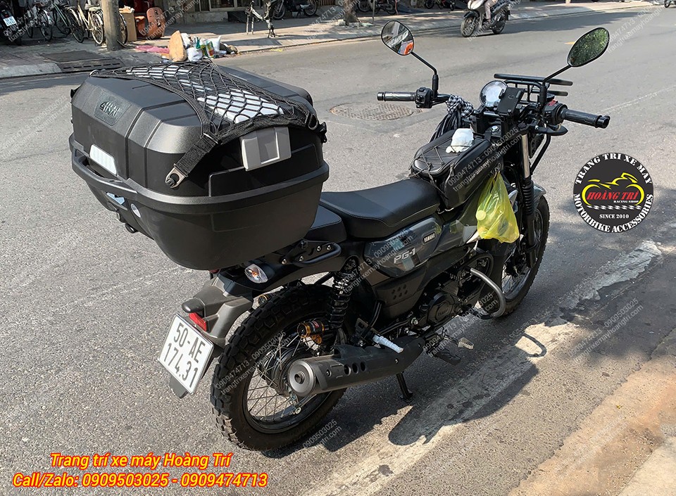 Góc phía sau PG-1 với thùng Givi B45NM-ADV giúp tăng nhận diện phong cách riêng