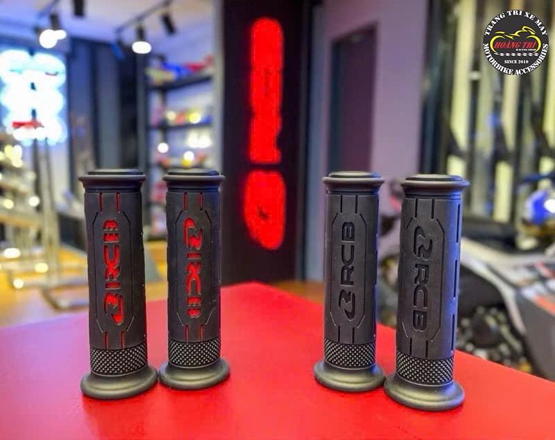 Thêm mẫu bao tay RCB HG77 với 2 màu đen - đỏ để anh em lựa chọn