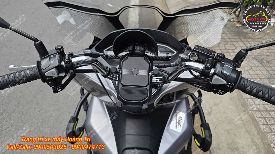 Tích hợp sạc không dây phù hợp với nhiều dòng điện thoại hiện nay