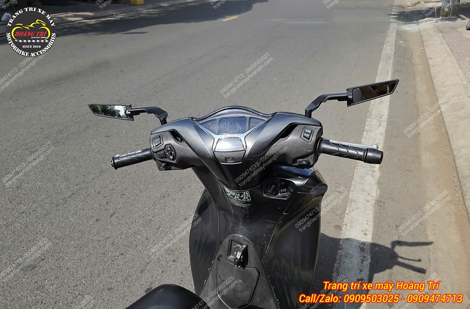 Trên hình là sản phẩm kính chiếu hậu H2R kiểu cánh gió đã được trang bị cho Sh