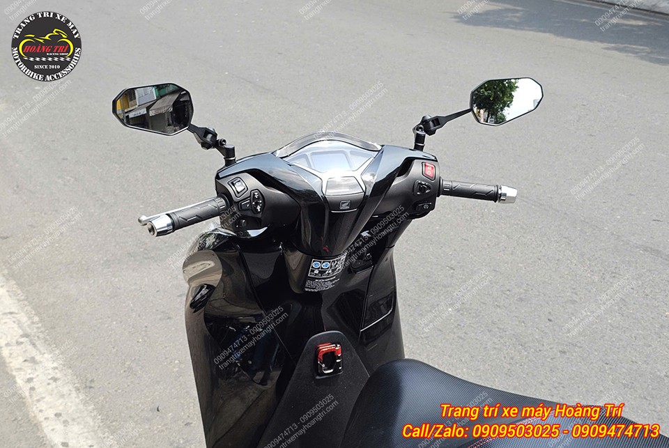 Cặp kính hậu với thiết kế góc gương khá rộng và trang bị được nhiều dòng xe