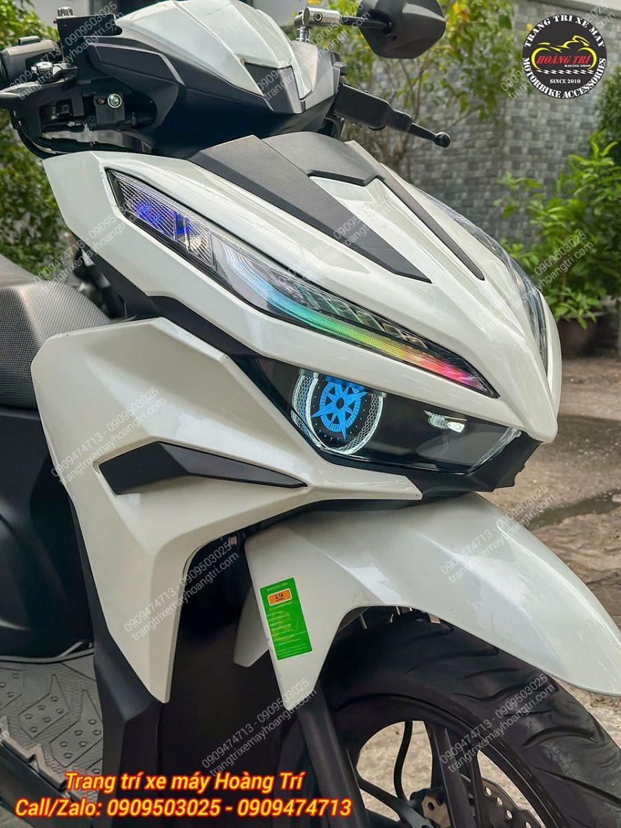 Vario vừa nâng cấp bộ cụm đèn đúc kết hợp đèn mắt xoay đầy cá tính