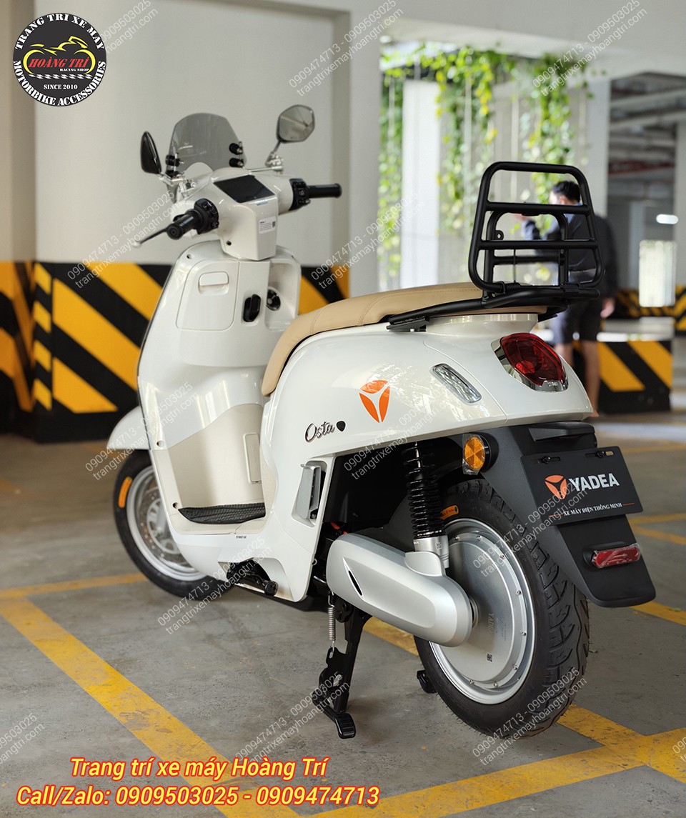 Baga sau tựa lưng được lắp rất thẩm mỹ và đẹp trên xe