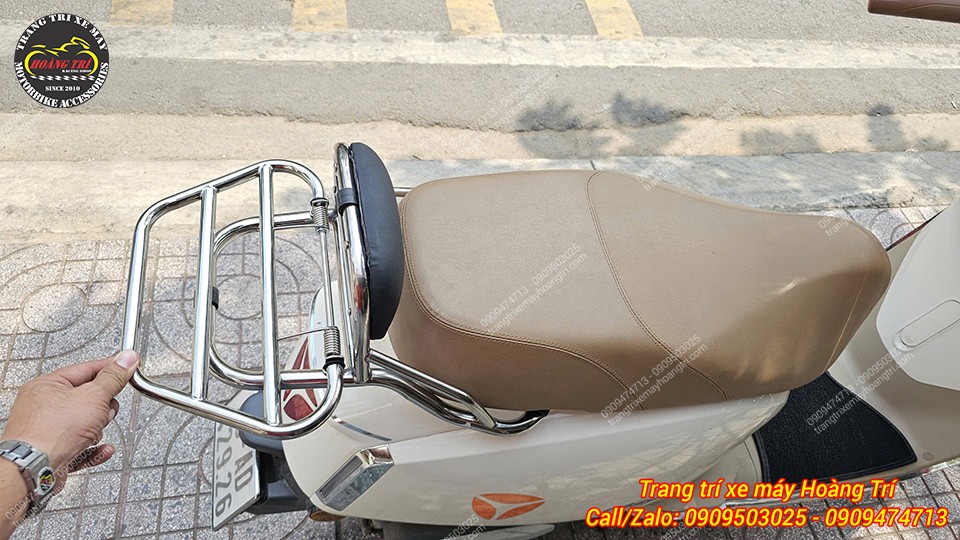 Baga tựa lưng Ossy có thể gập mở linh hoạt theo nhu cầu