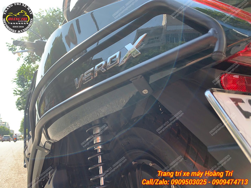 Góc cận khung bảo vệ Vero X ôm sát thân xe thiết kế gọn giữ form zin