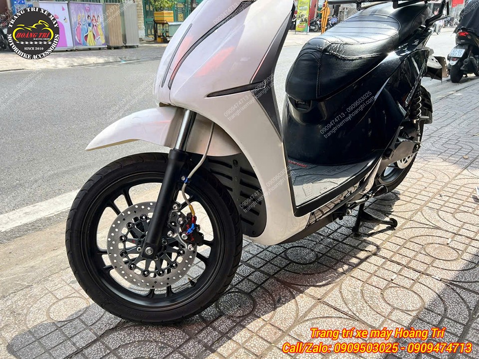 Đã hoàn thiện combo dàn chân trước trông cực chắc chắn cho Datbike Quantum