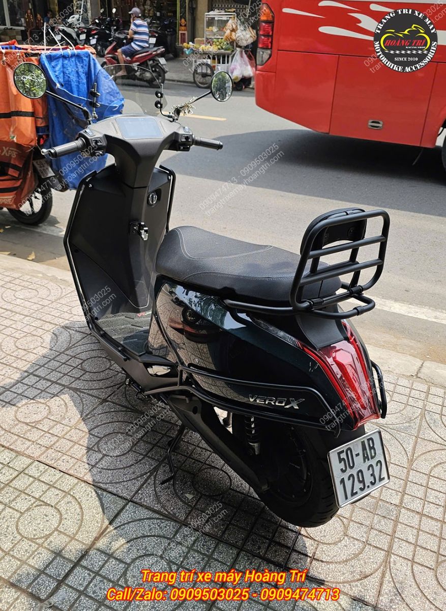 Baga sau kèm nệm tựa lưng giúp người ngồi sau thoải mái hơn