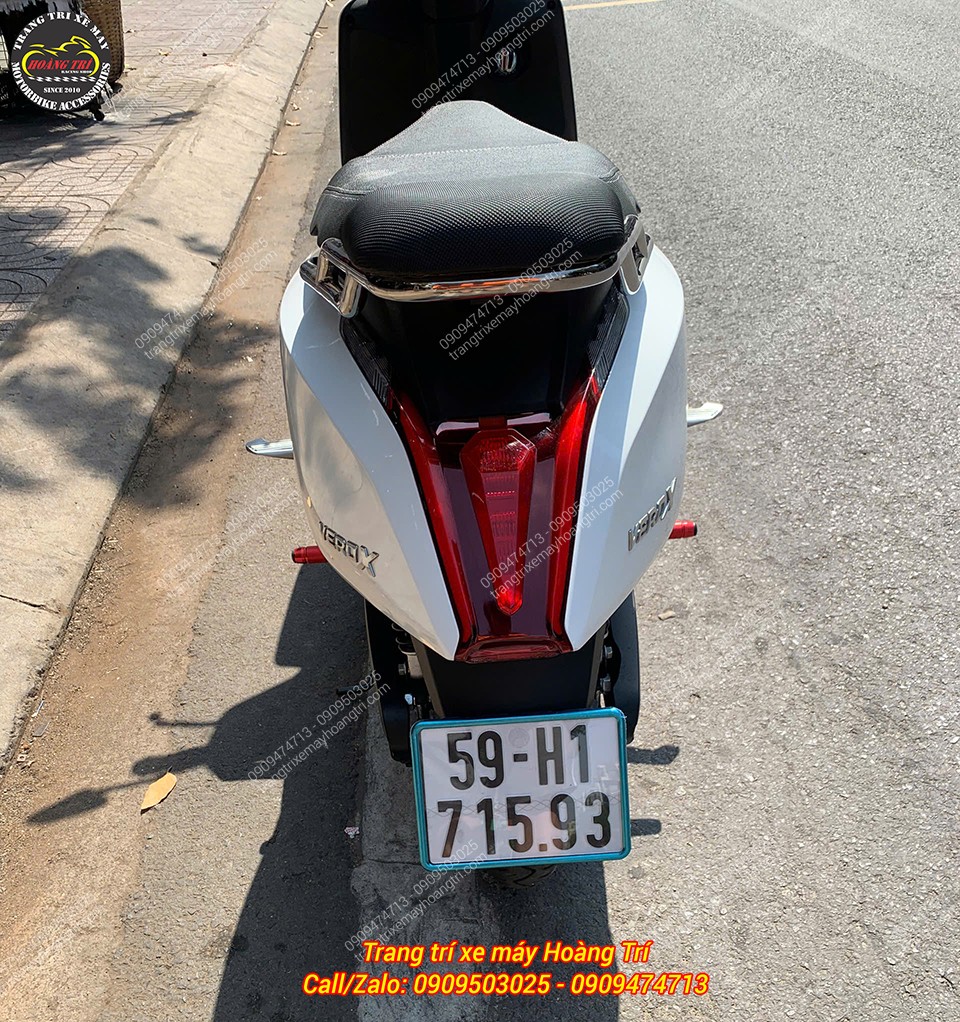 Sản phẩm vừa là gù chống đổ vừa là gác chân phụ tiện lợi