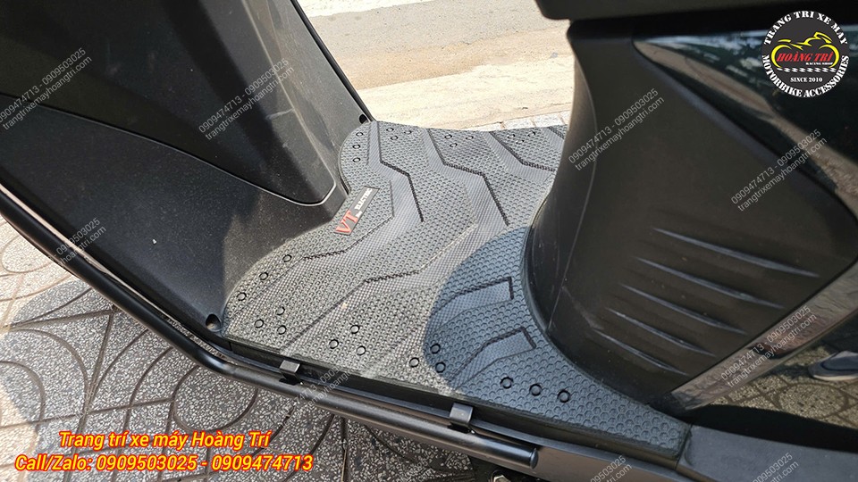 Chi tiết thảm cao su tăng độ bám chân hạn chế trơn trượt khi chạy