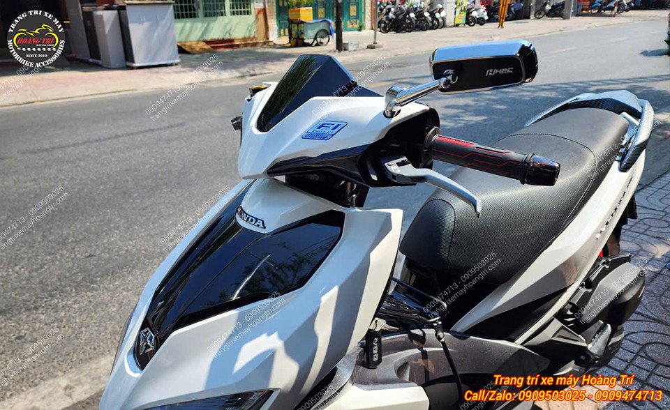 Tổng thể đầu xe Airblade sau nâng cấp dàn áo mới mang lại diện mạo mới mẽ hơn