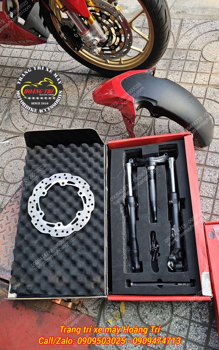 Các phụ kiện zin được đóng gói kỹ lưỡng trước khi giao lại cho khách hàng