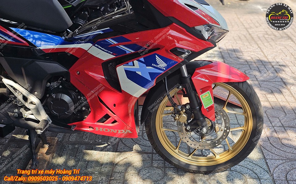 Cận cảnh phuộc trước zin chưa qua nâng cấp, chuẩn bị cho quá trình thay đổi