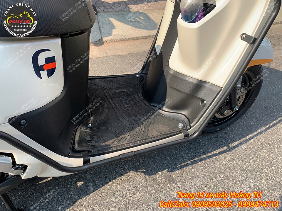 Cận cảnh khung bảo vệ Fazzio 125 ôm sát dàn áo chống trầy xước hiệu quả