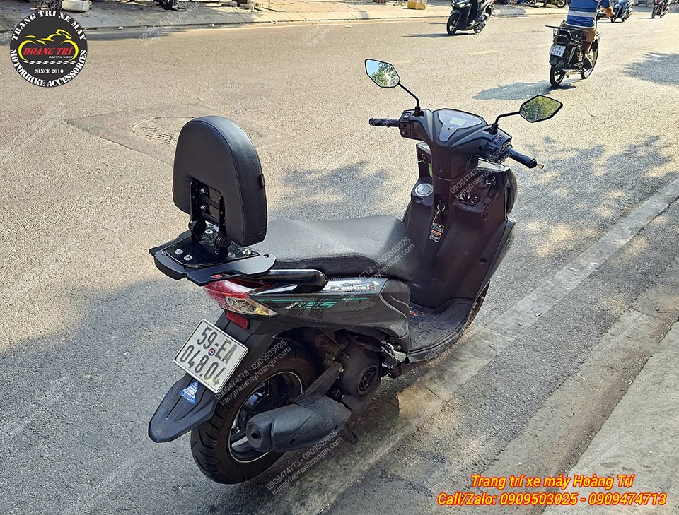 Góc phía sau Freego với tựa lưng bật gấp mang lại cảm giác an tâm, an toàn hơn