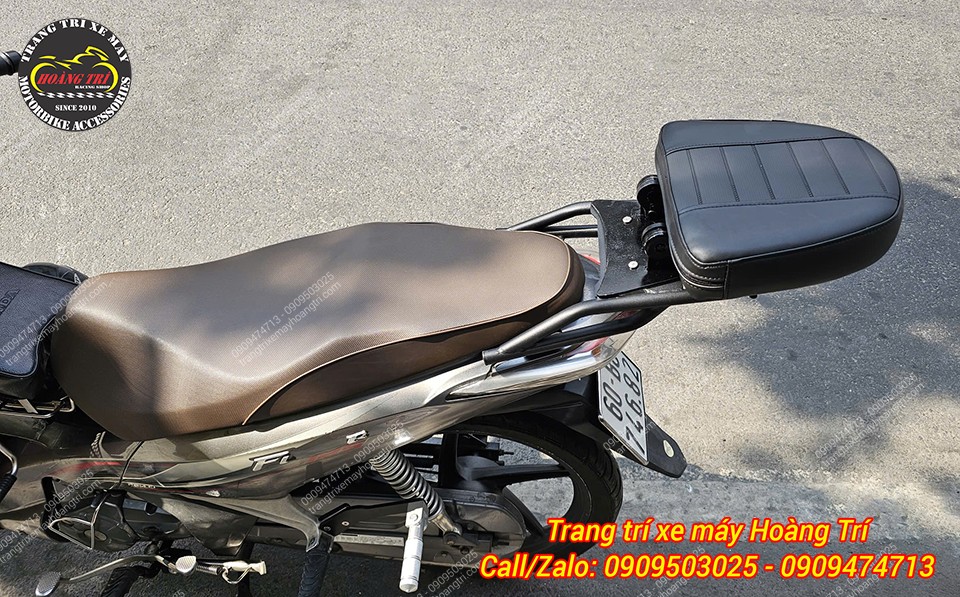 Baga sau kết hợp tựa lưng bật gập Future 2016 chắc chắn, hỗ trợ người ngồi sau thoải mái hơn