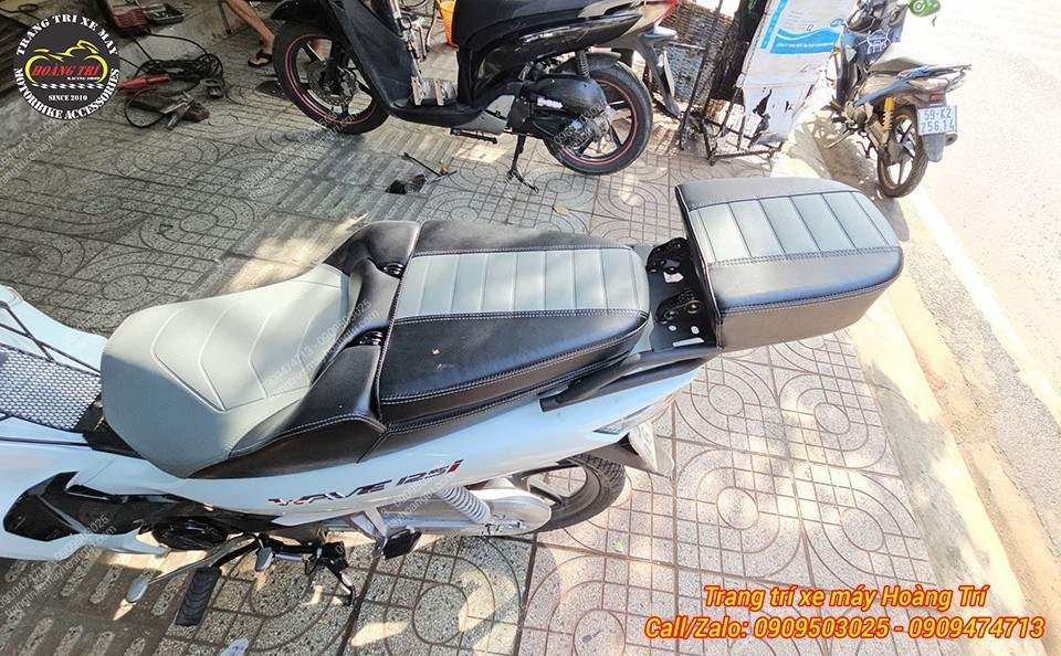 Thêm chiếc Wave 125i 2025 nâng cấp tựa lưng bật gập Future V2 giúp người ngồi sau thoải mái