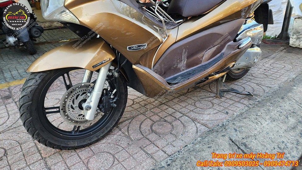 Tổng thể PCX 2011 sau nâng cấp ABS giúp kiểm soát tốt hơn khi phanh gấp