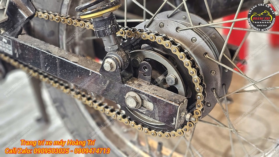 Sên vàng là điểm nổi bật dành cho anh em PG-1 khi trang bị nhông sên dĩa Osaki