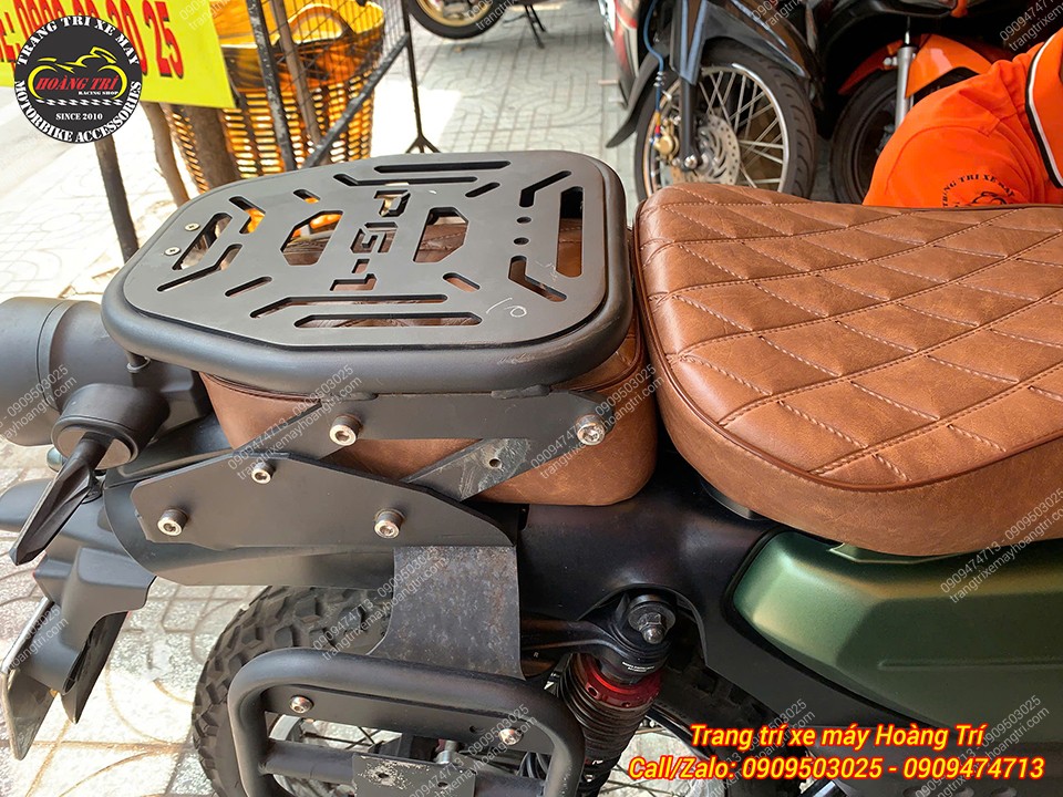 Baga sau kết hợp yên da PG1 tạo điểm nhấn tiện dụng, phù hợp chở người và đồ