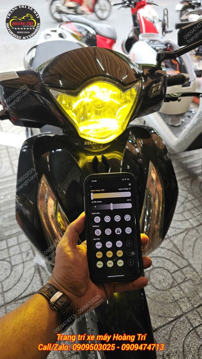 Chế độ ánh sáng vàng LED R14 H4 trên SH 2012 cho khả năng phá sương và tăng an toàn di chuyển