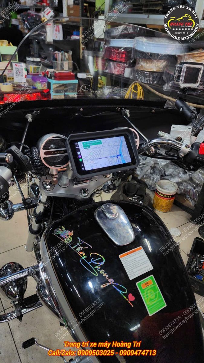 Tổng thể khu vực tay lái GZ150A sau khi lắp màn hình Android kết hợp chỉ đường trực tiếp trên màn hình