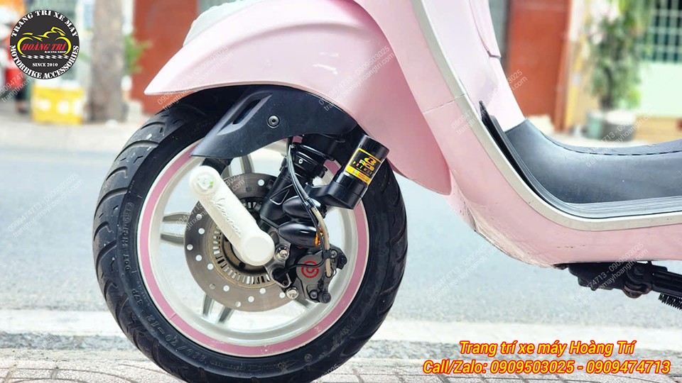 Tổng thể dàn chân trước của xe Vespa Primavera với combo dàn chân trước đẳng cấp