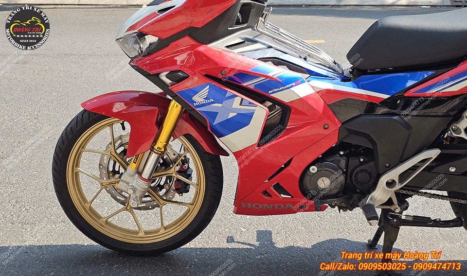 Góc chi tiết bên trái cho thấy sự đồng bộ phuộc USD RCB và mâm