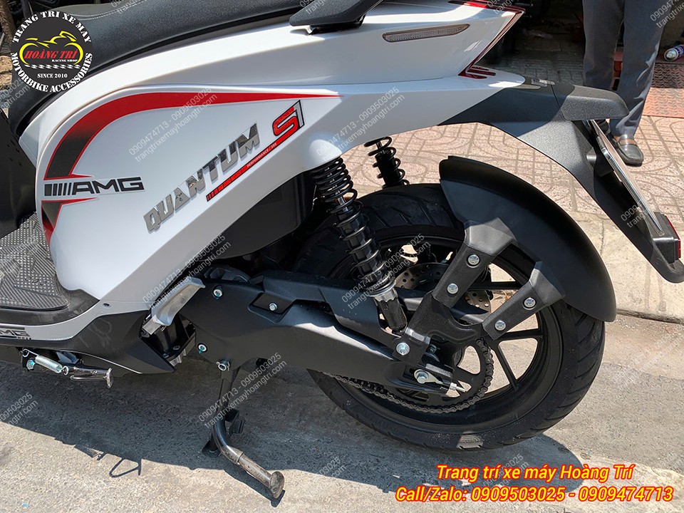 Chắn bùn là phụ kiện hữu ích khi đi mưa hoặc đường ướt nhiều bùn đất