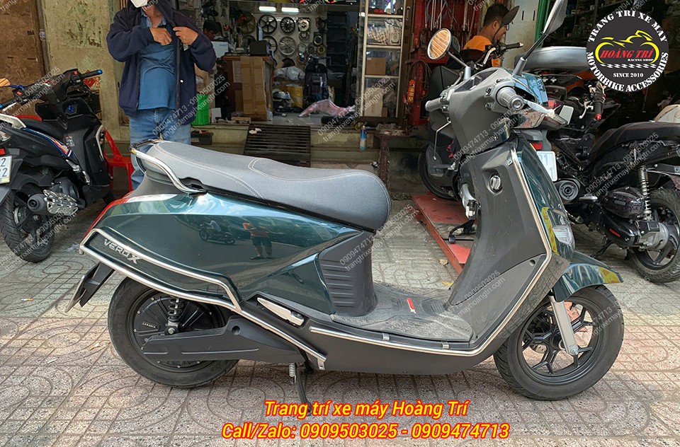 Vero X lắp khung inox kết hợp móc treo CNC, tối ưu tiện ích và bảo vệ xe