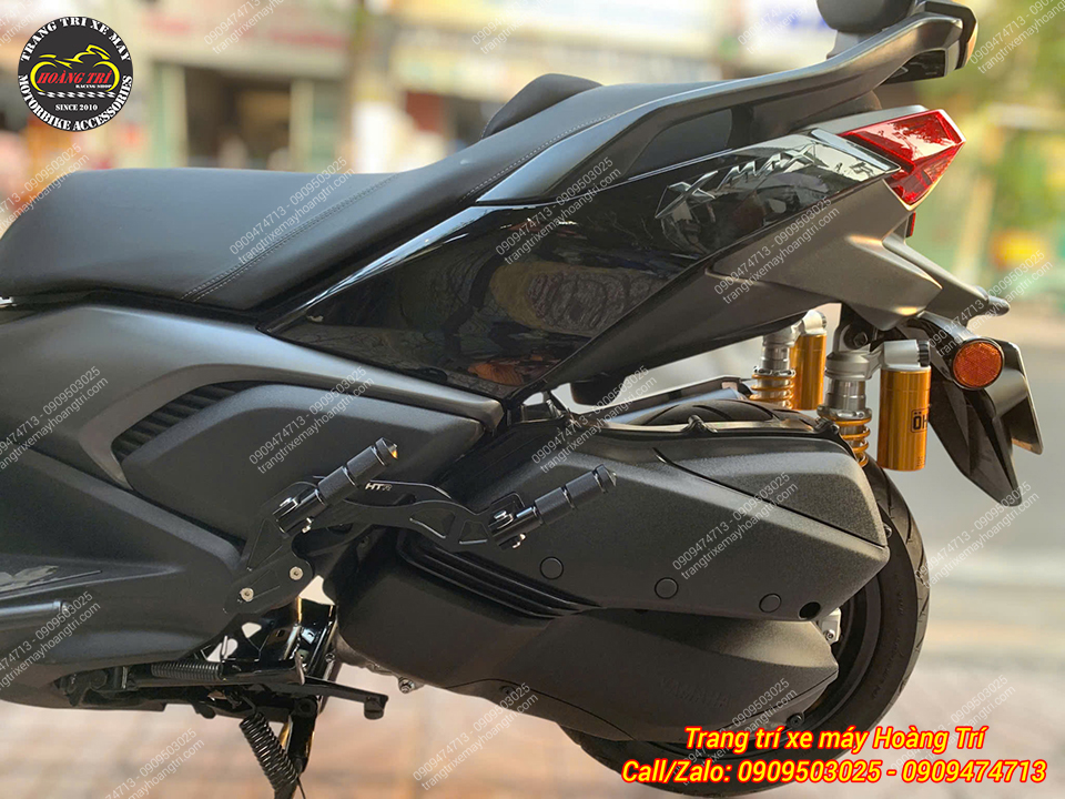 Gác chân phụ HTR với 2 vị trí cho hai người phía sau rất tiện dụng