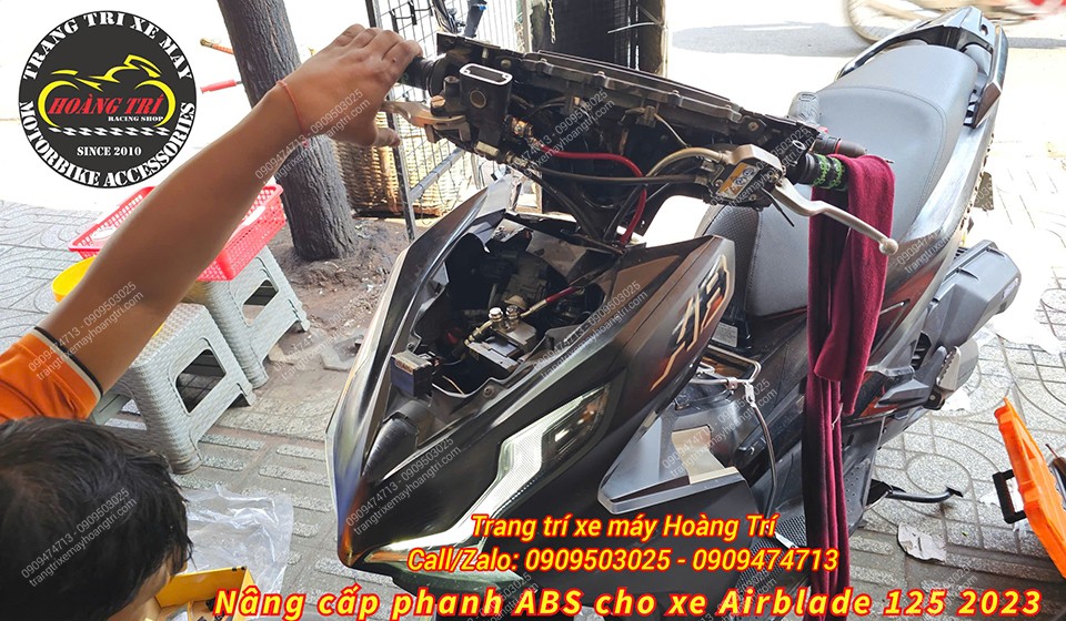 Quá trình thi công nâng cấp phanh ABS cho Airblade 125 2023 với hệ thống dây dầu gọn gàng