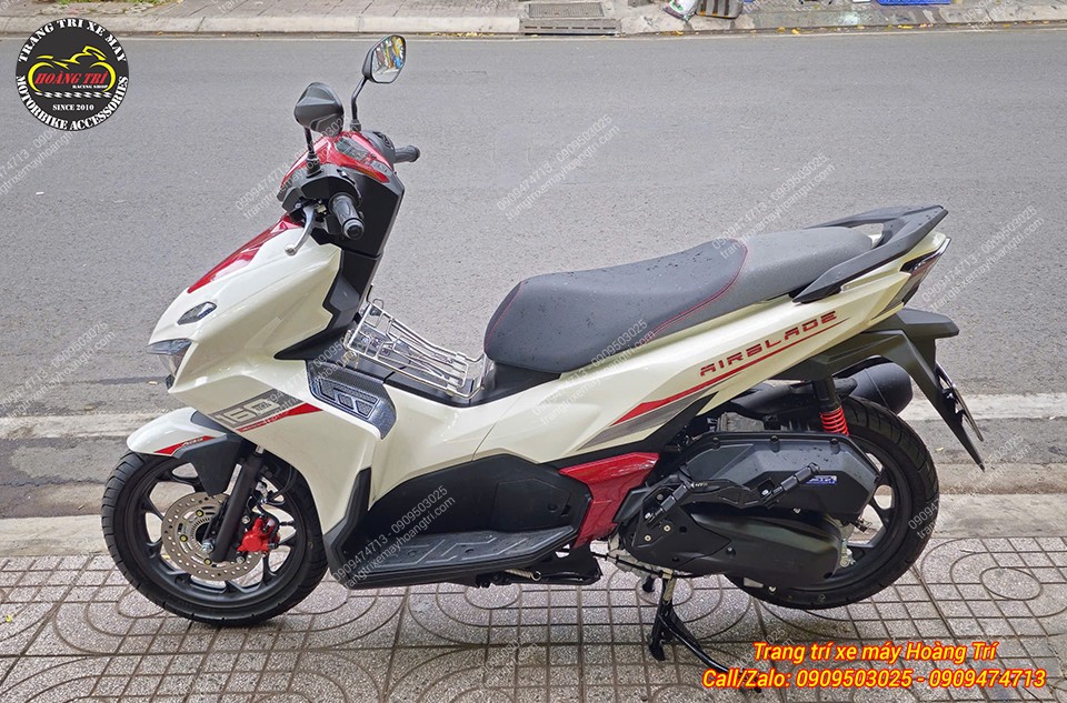 Honda Airblade 160 nổi bật hơn với kiểu dáng cứng cáp thể thao và hiện đại gọn gàng